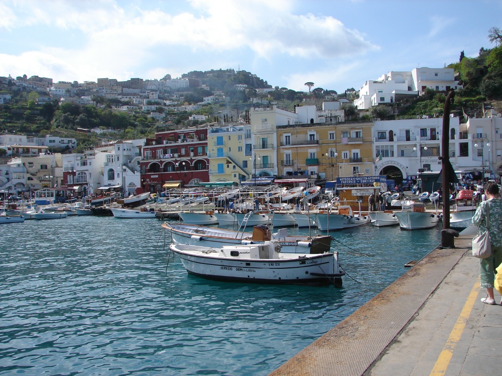 Isle of Capri Harbor.jpg